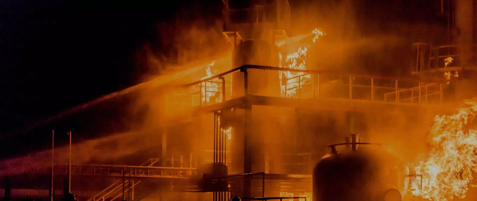 Sistēmas ar ugunsizturības sertifikātu elektroinstalācijām uzņēmumiem